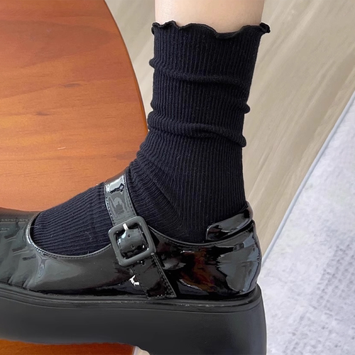 3双木耳花边纯棉黑色中筒袜