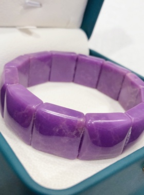 S389# 天然原色紫云母手牌无优化 18*7.8mm 重63.73克