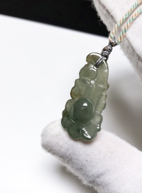 D723# 天然A货翡翠如意花吊坠32*16*5.8mm