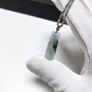 8.8 节节高挂件23.2 4.5mm 天然A货翡翠辣绿飘花竹节吊坠 D1392