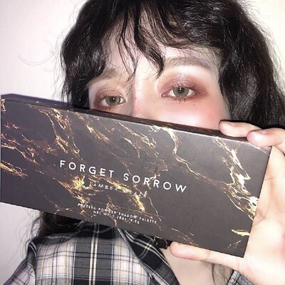 黑暗系forgetsorrow小众眼影盘
