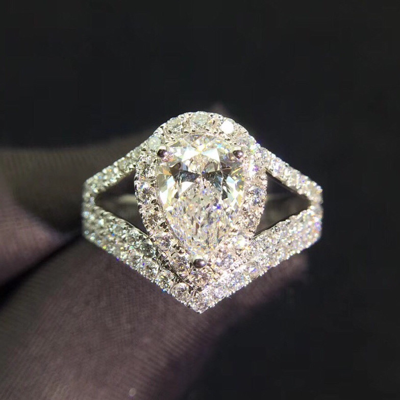 福大生 90分水滴形梨形异型钻石结婚戒指18K白金一克拉钻女戒