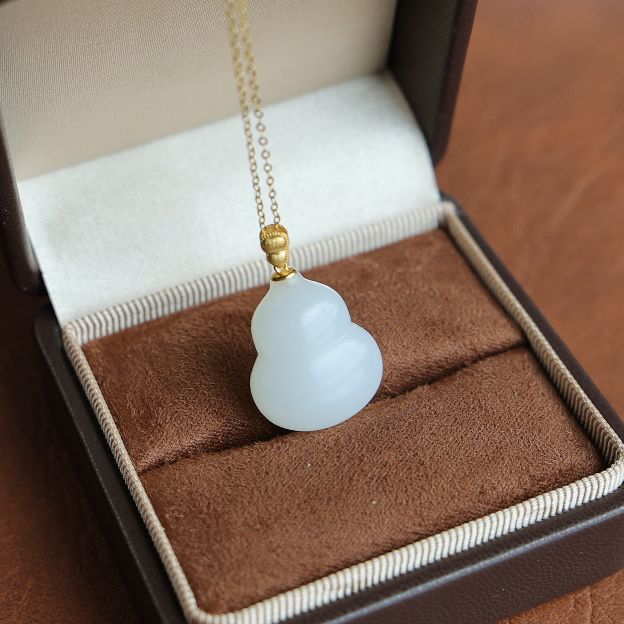 天然和田玉吊坠18K金葫芦白玉福禄双全项链简约大方百搭温柔气质