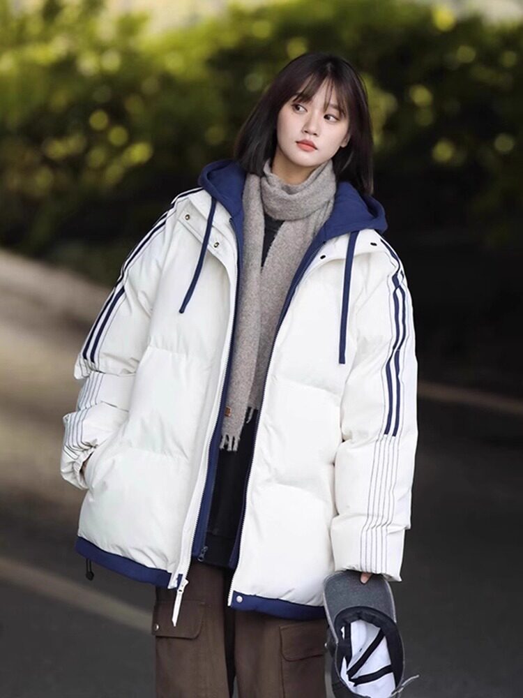 Korean-style versatile high-end down jacket for women, new 2025 winter model, thickened and warm padded coat, loose fit puffer jacket