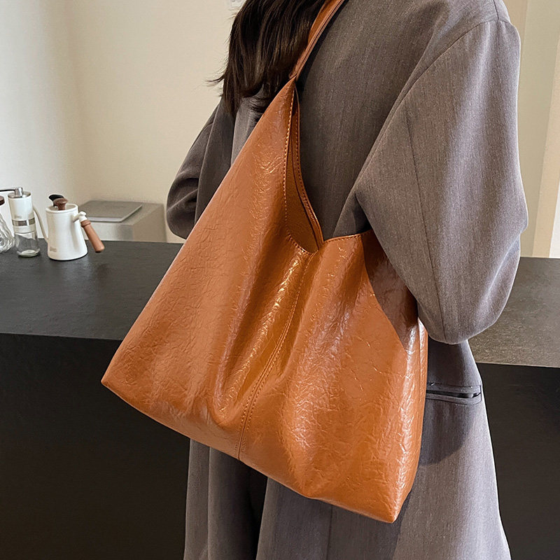 复古软面大容量包包女2024秋冬新款单肩包高级质感通勤子母水桶包