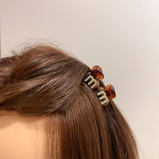 高级感字母小号发夹女韩国前额碎发鸭嘴夹子刘海抓夹侧边发卡发饰