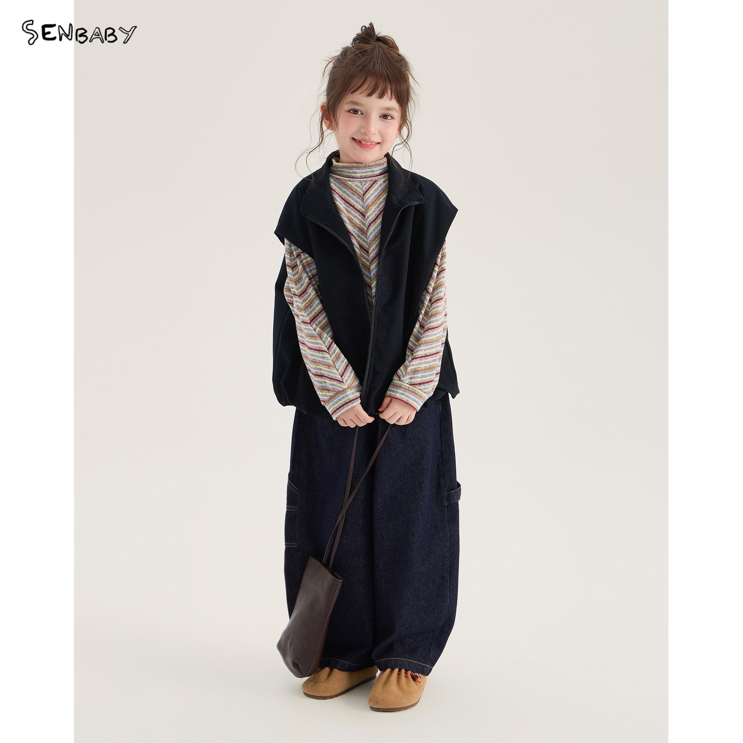 senbaby童装女童无袖上衣2026秋季新款儿童拉链黑色宽松马甲外套图片