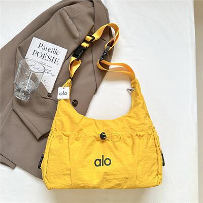 AloYoga.年跨境休闲运动