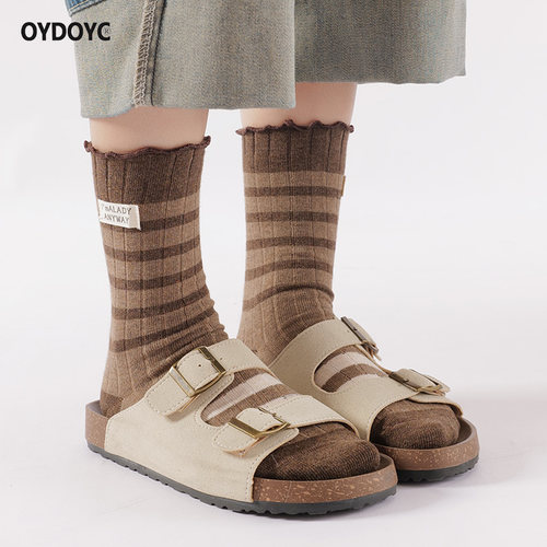 OYDOYC秋冬季复古美拉德色系条纹布标潮袜女款精梳棉学院风中筒袜