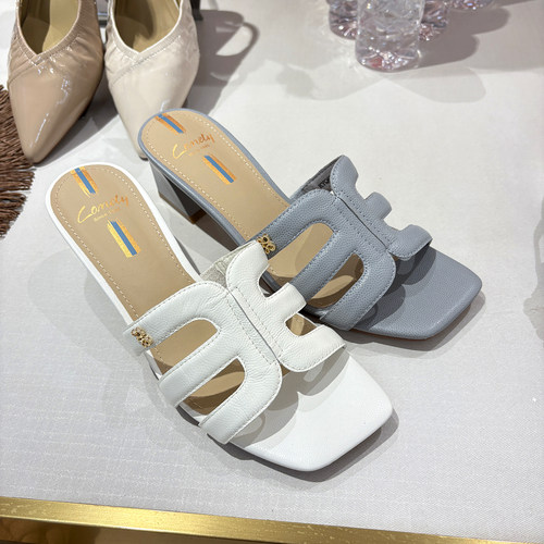 COMELY康莉2026新款高跟粗跟露趾真皮凉拖鞋外穿不累脚女KYQ63299