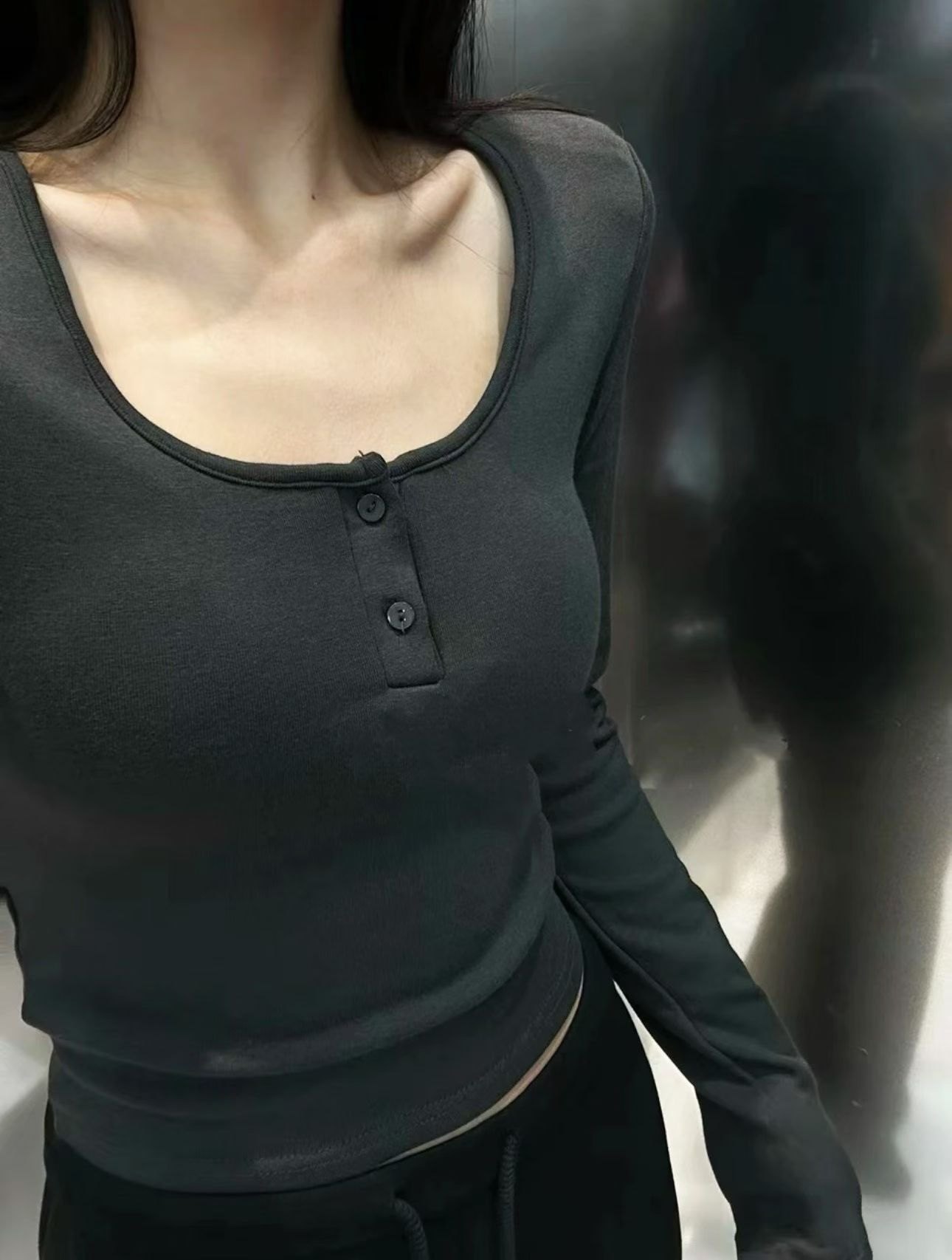 十三行2025新款韩版纯欲风U领长袖T恤修身显瘦打底衫纯色上衣女