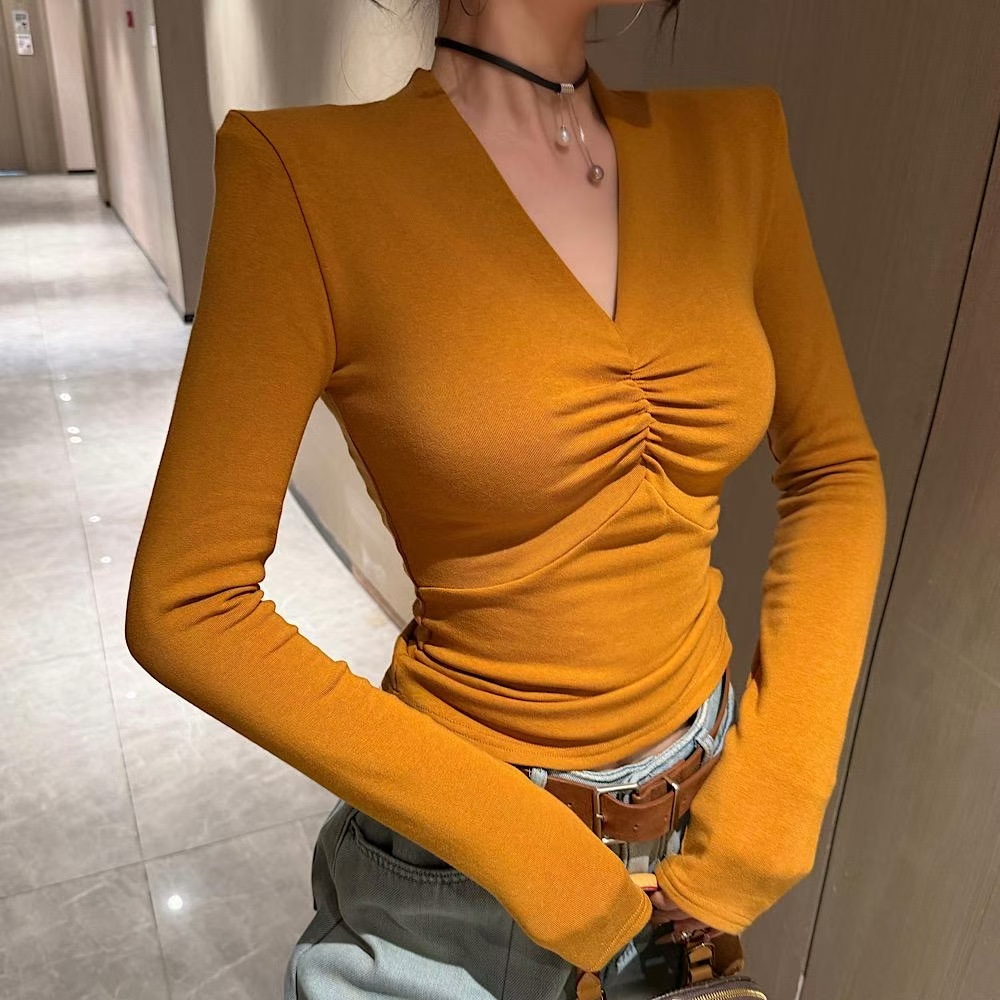 十三行2025秋冬新款韩版时尚百搭显瘦长袖V领褶皱磨毛绒上衣女