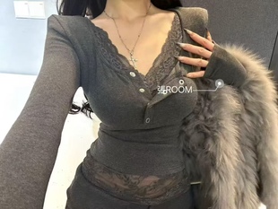 十三行2026春季新款韩版时尚百搭显瘦V领蕾丝拼接长袖T恤上衣女