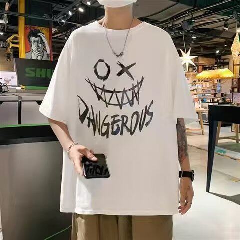 ins短袖t恤男生港风印花圆领体恤港风半袖简约百搭潮牌五分上衣服