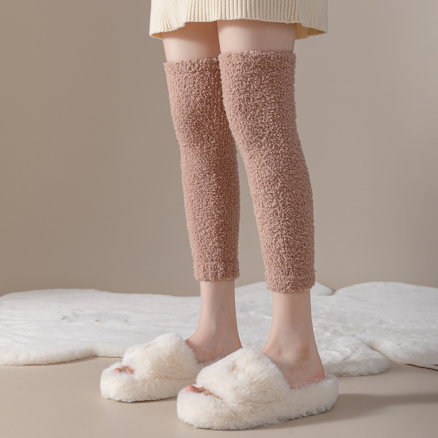 长筒过膝袜女秋冬珊瑚绒袜套加绒加厚保暖高筒袜护膝盖孕妇月子袜