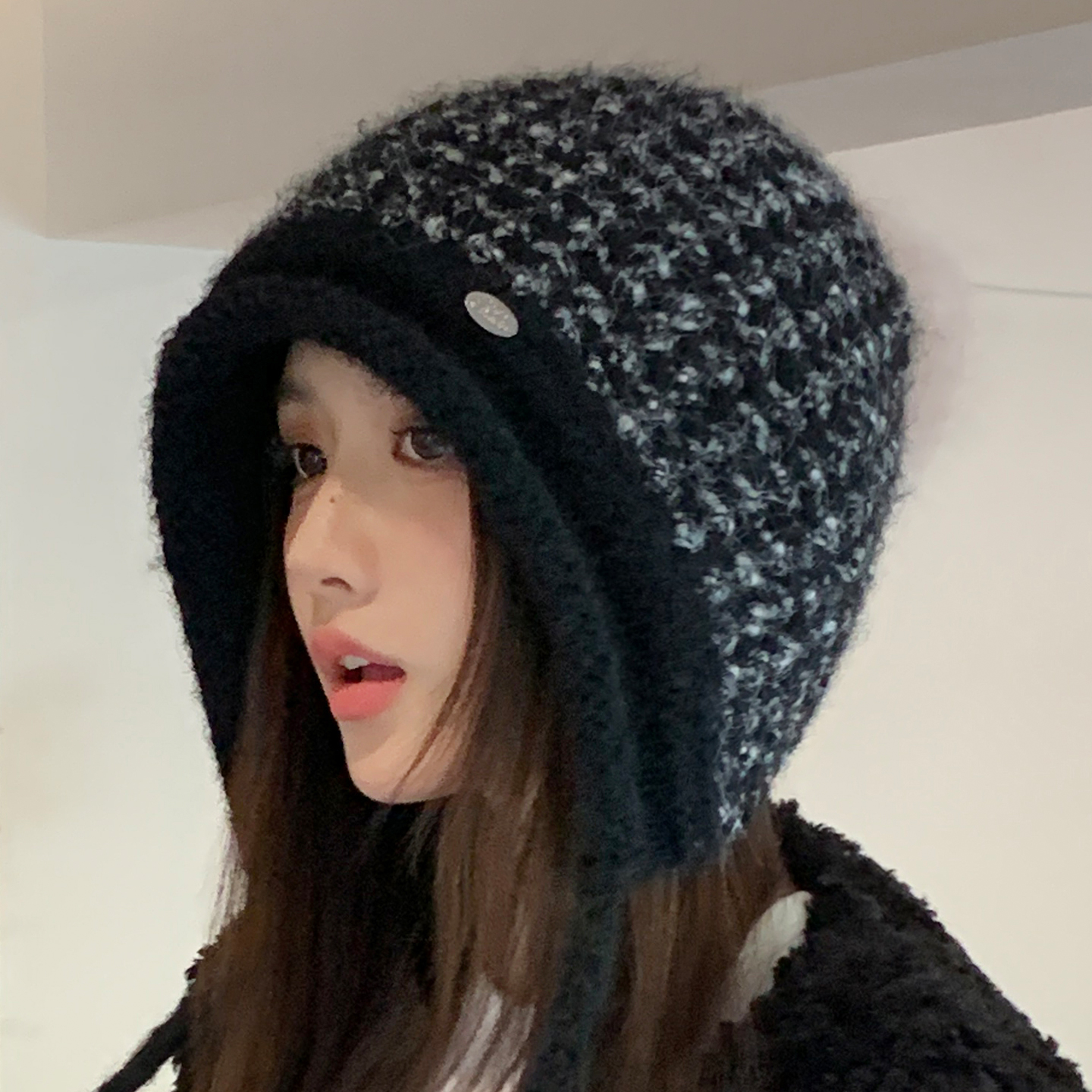 日系针织流苏针织毛线帽子女新款冬季加厚保暖防风百搭护耳套头帽