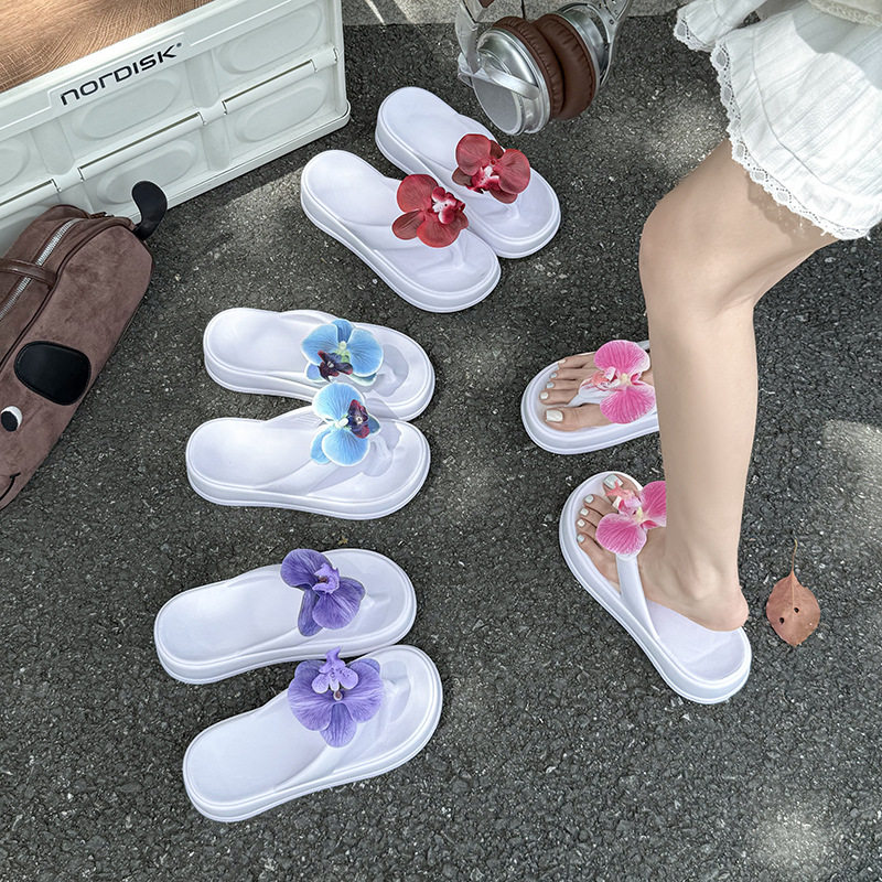 夏季多巴胺仙女风沙滩鞋网红同款蝴蝶兰花人字拖度假夹脚凉拖鞋女