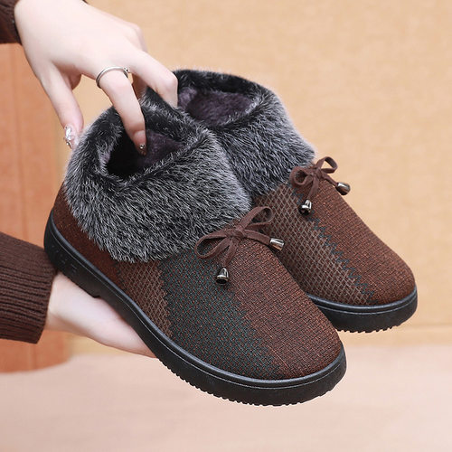 冬季老北京布鞋女棉鞋中老年加绒保暖老太太鞋舒适软底防滑雪地靴