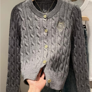 东莞大朗毛衣不起球新款正品开衫针织衫秋冬短款小个子外套女