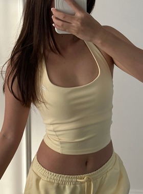 百搭好穿！TTWOLVES速干女士健身运动内置胸垫短款挂脖背心E11