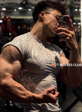 TT WOLVES 哥特风男女同款紧身高弹健身运动速干透气T恤短袖D11