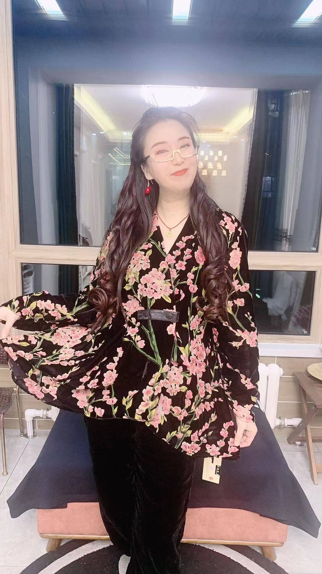 欧洲站秋季花朵v领收腰植绒外套