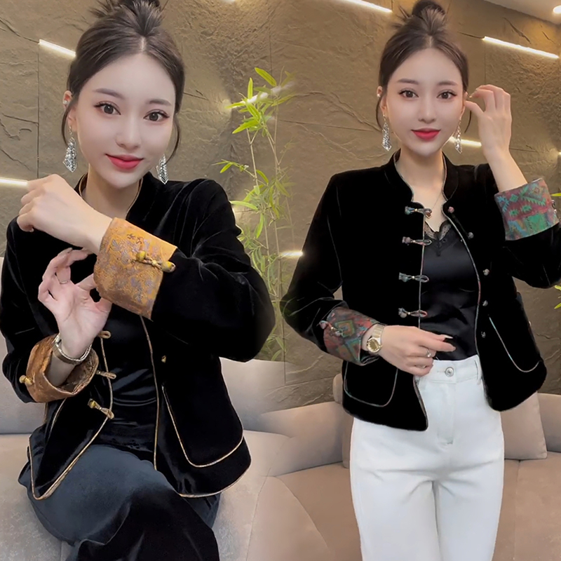 新中式时尚丝绒拼接外套女