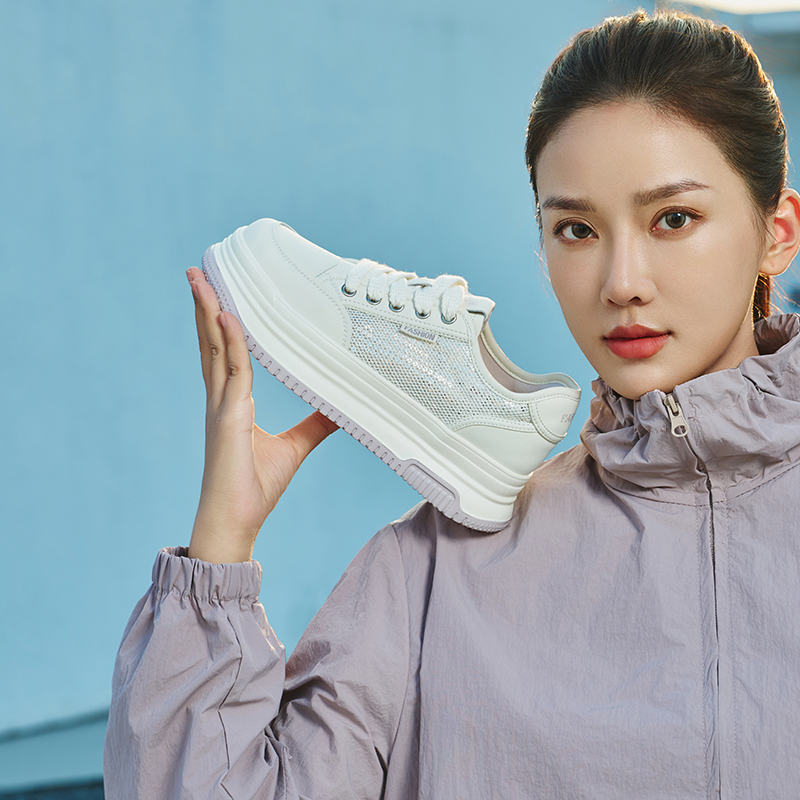 香香莉网面透气小板鞋女2025春季新款休闲风松糕厚底小白鞋029711