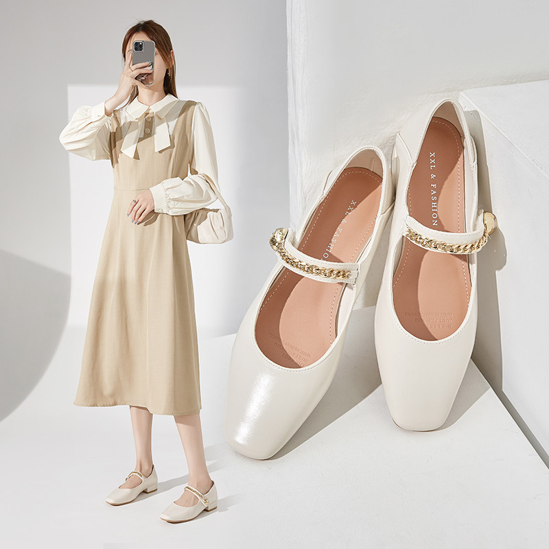 新款香香莉浅口百搭胖脚宽脚女鞋2024舒适平底鞋一字扣单鞋D27000