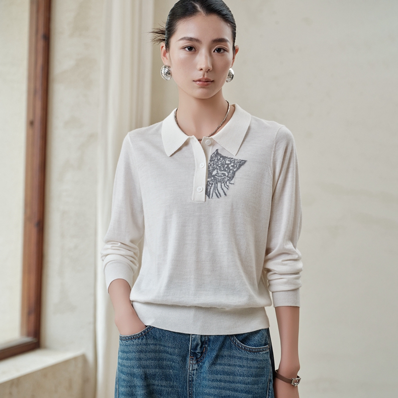 25早秋新款精纺100%山羊绒衫女Polo领猫咪刺绣宽松显瘦针织打底衫