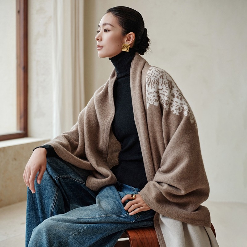 秋冬新款100%纯山羊绒围巾女提花针织披肩两用时尚加厚保暖小毯子,服饰配件/皮带/帽子/围巾,围巾/丝巾/披肩,淘宝优惠券,粉丝福利购,淘宝优惠卷