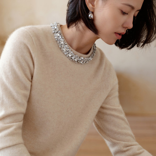 圆领钉珠镶钻羊绒衫女100纯山羊绒毛衣秋冬新款上衣套头针织打底