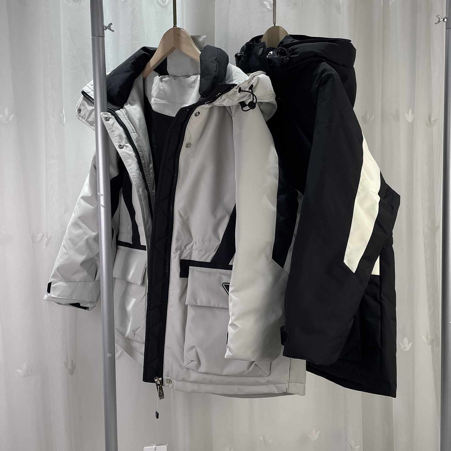 BJS品牌折扣童装大童男女拼色连帽羽绒服青少年学生鸭绒保暖外套