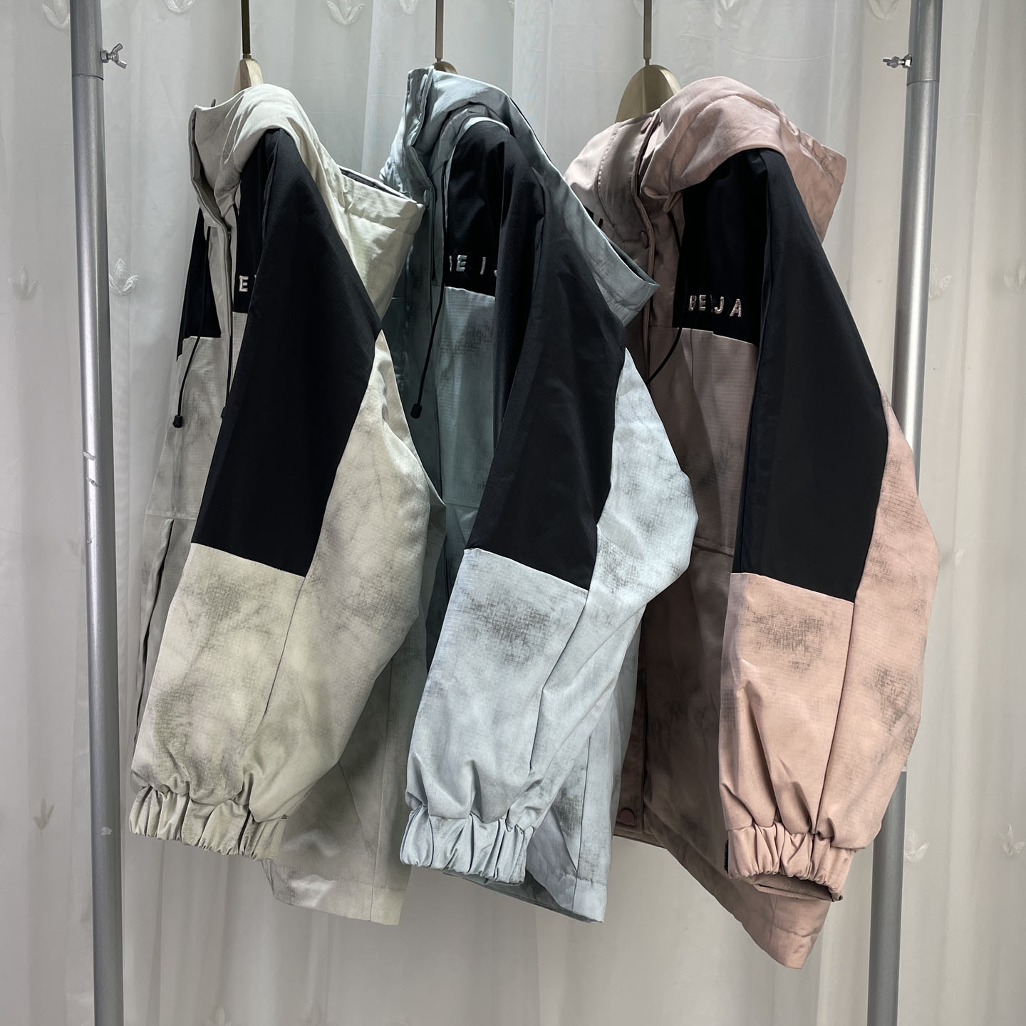 BJS 品牌折扣童装大童男女童夹棉冲锋外套儿童秋冬连帽休闲服棉服