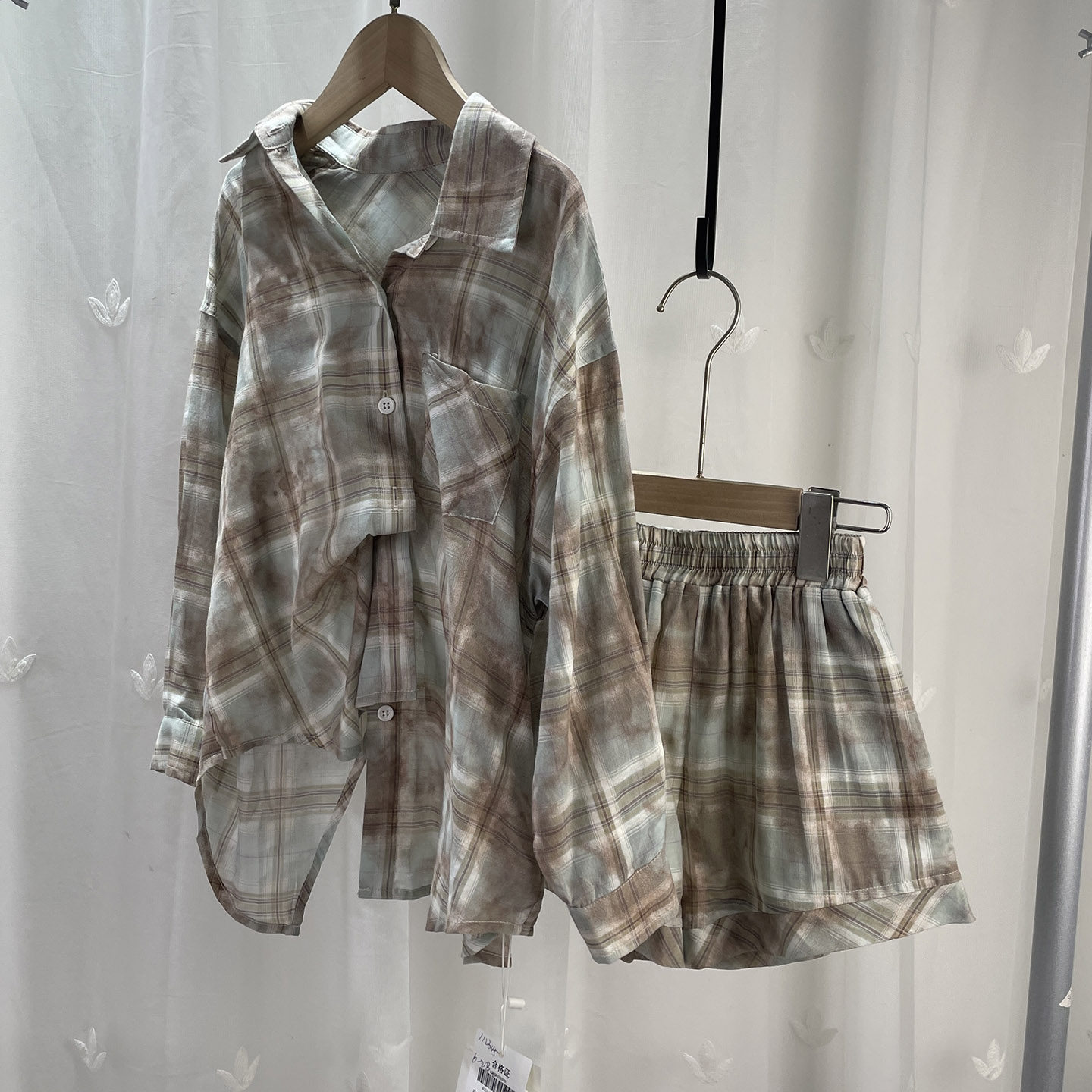 Z 品牌撤柜童装中大童女童套装儿童夏季个性格子衬衫短裤2件套