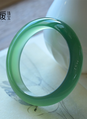 绿玉髓手镯天然玛瑙水晶玉镯女饰