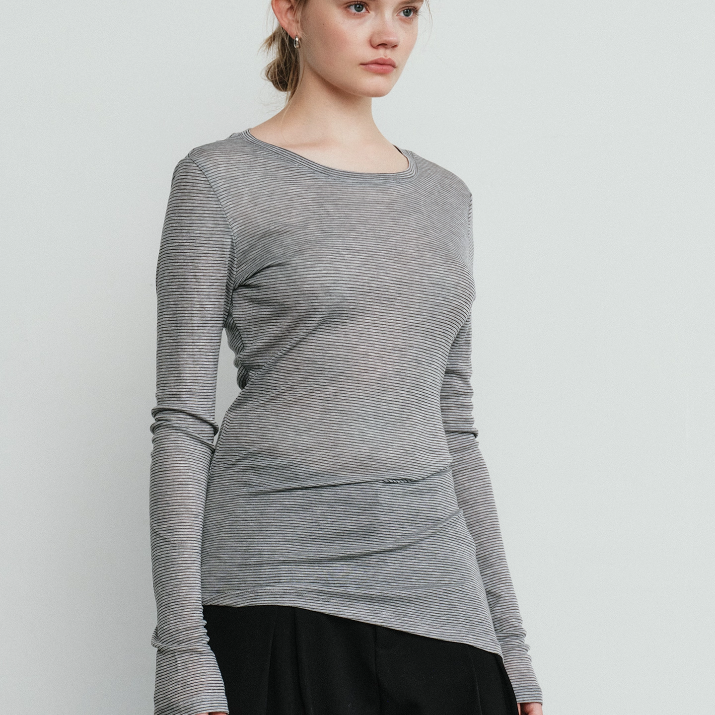 Aevum Form 2025秋季新款细条纹圆领薄款天丝羊毛打底衫长袖T恤