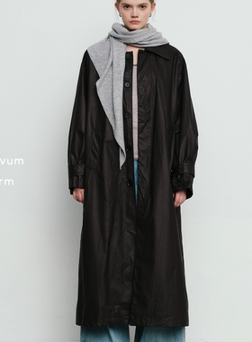 Aevum Form 2025秋季新款特殊纸感皮涂层腰带长风衣