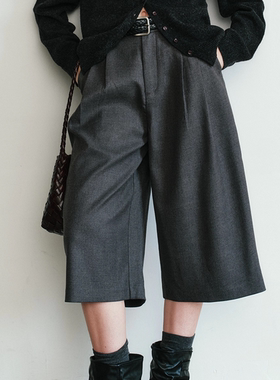 Aevum Form 2025秋季新款极简压褶七分西裤