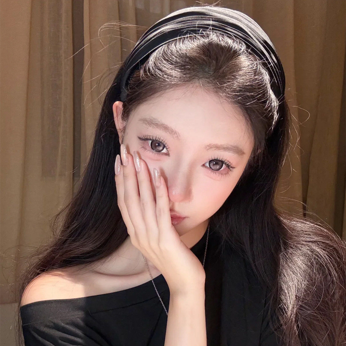 高智慵懒风~黑色褶皱宽边发箍女2026新款高级感运动头箍发卡发饰图片