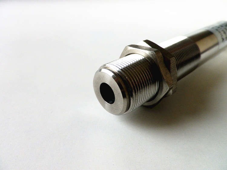 经济型工业级红外温度传感器