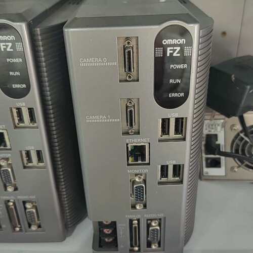 议价欧姆龙视觉控制器FZ3-755-001，成色如图，轻微使用痕