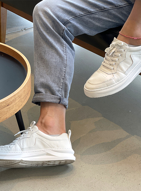 新款白色真皮简约百搭休闲皮鞋男士欧洲站板鞋纯色小白鞋低帮潮鞋