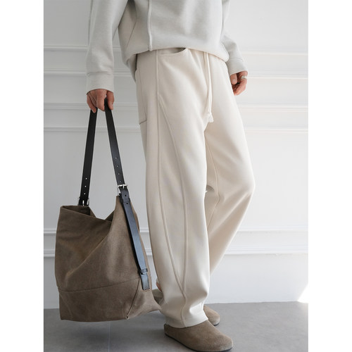 港风潮牌立体剪裁纯色针织弯刀裤