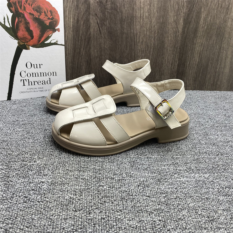 品牌撤柜处理法式包头罗马凉鞋女真皮2025新款夏季百搭厚底女凉鞋