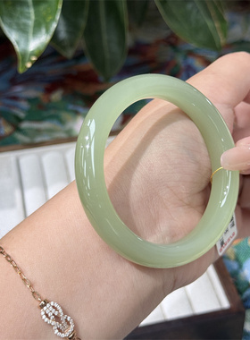 天然和田玉高冰葡萄肉扁圆条手镯