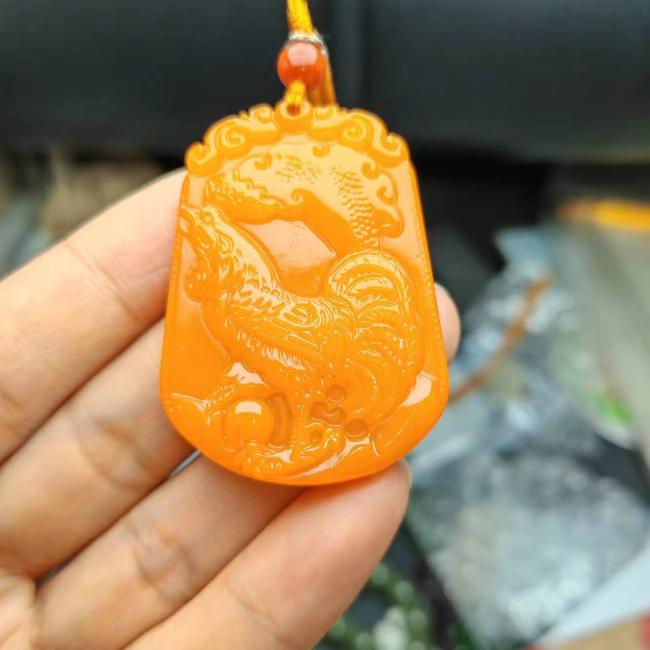 天然黄龙玉酉鸡吊坠生肖挂件蛇年转运六合招财转运鸡属相项链玉石