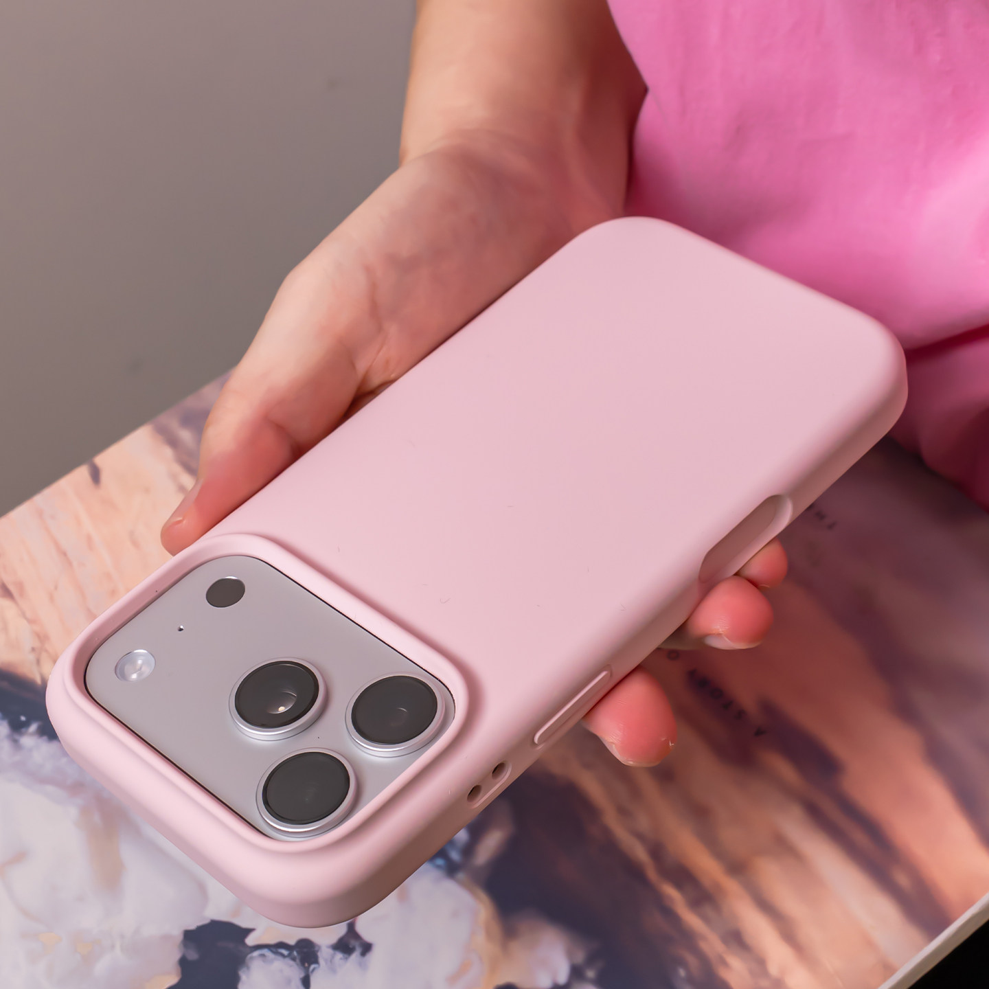 千久iphone17promax手机壳适用苹果17保护套pro液态硅胶全包软iphone16pro磨砂15软糯厚防摔新款纯色星宇橙