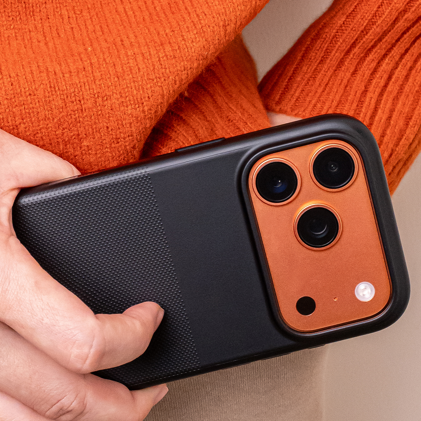 苹果17手机壳特色防滑硅胶涂层