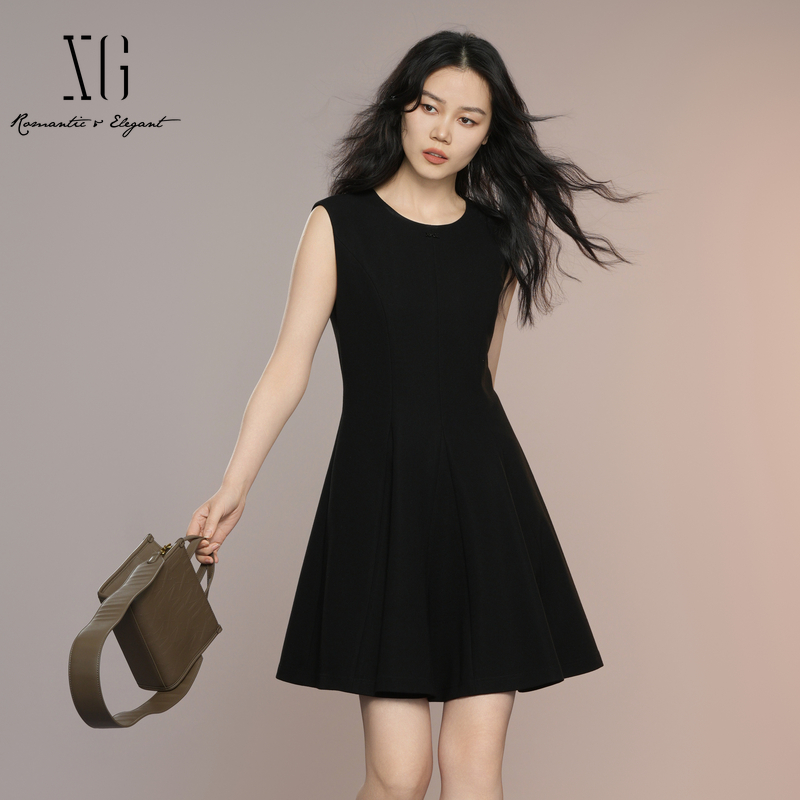 XG/雪歌专柜正品休闲无袖连衣裙